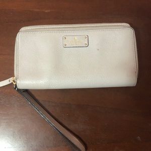 Gray Kate Spade Wristlet